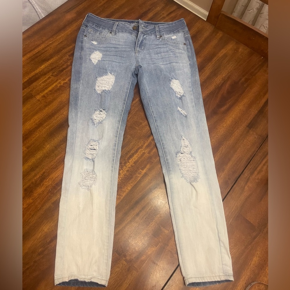 Soho New York & Company boyfriend style jeans. Size 2 women’s.